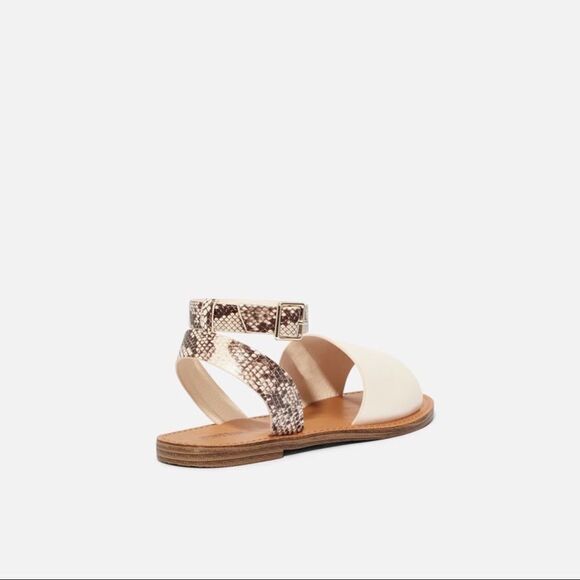 ✨ JustFab Cleo Flat Sandal✨ - Picture 4 of 5